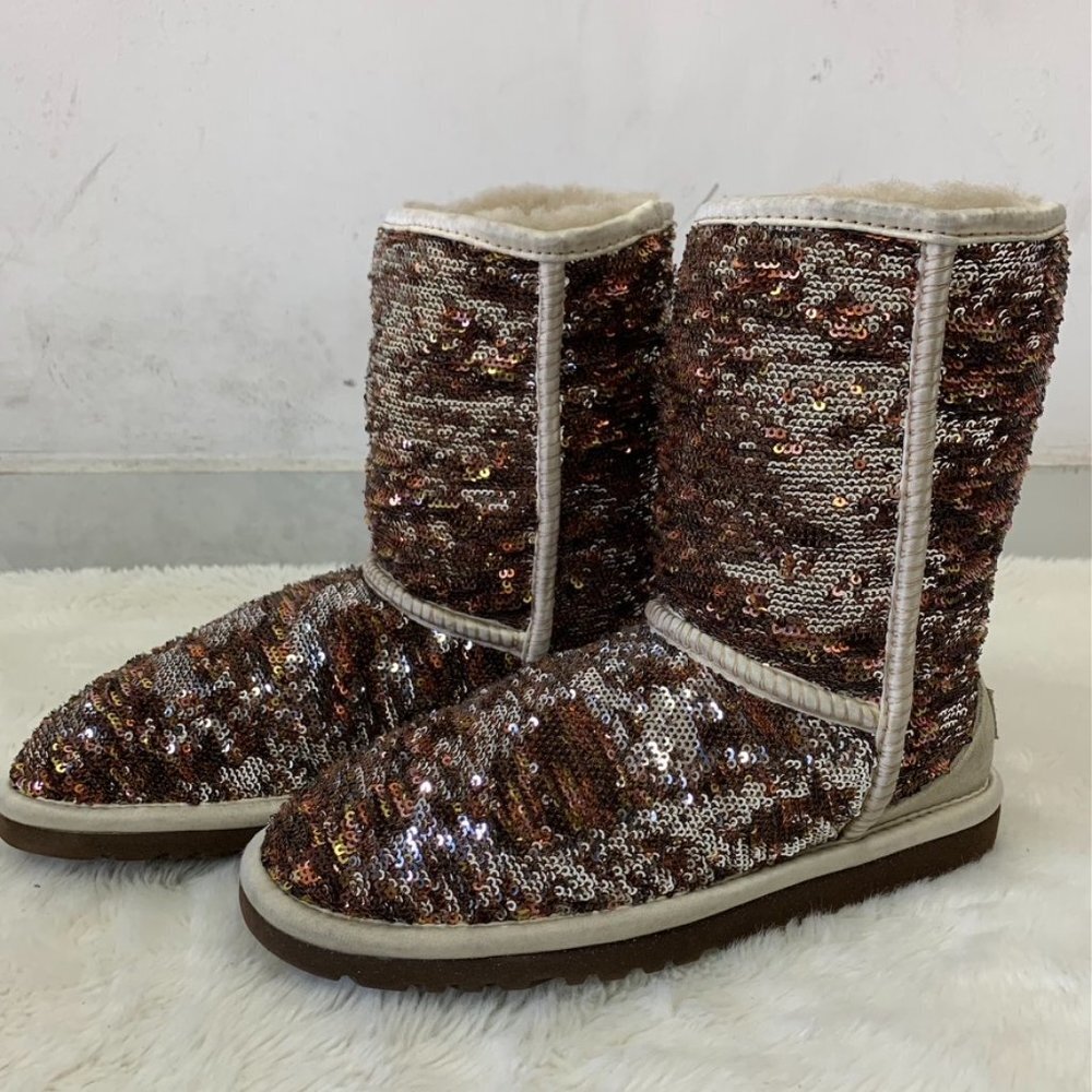 UGG 3353 Classic Short Champagne Sparkles Boots size 5 - Picture 2 of 16